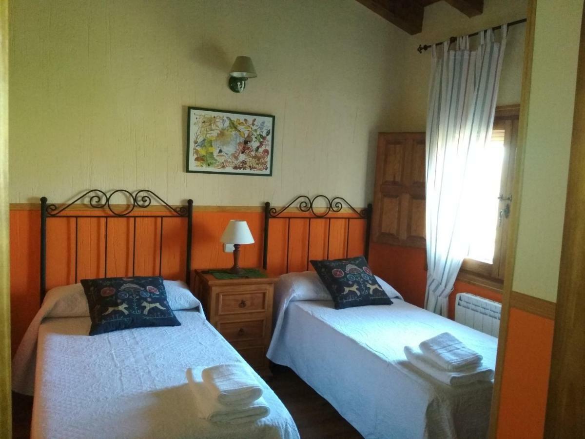 La Casa Emboscada Villa Horcajo de la Sierra Bagian luar foto